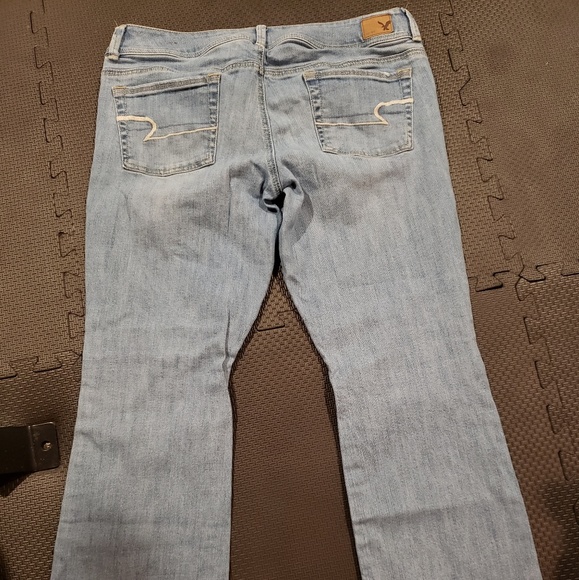Light Wash American Eagle Jeans - Picture 2 of 4